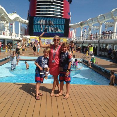 what to wear disney cruise luxury disney luxury travel mom